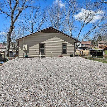 Waterfront Hot Springs Home With Kayaks And Boat Slip! Exterior photo